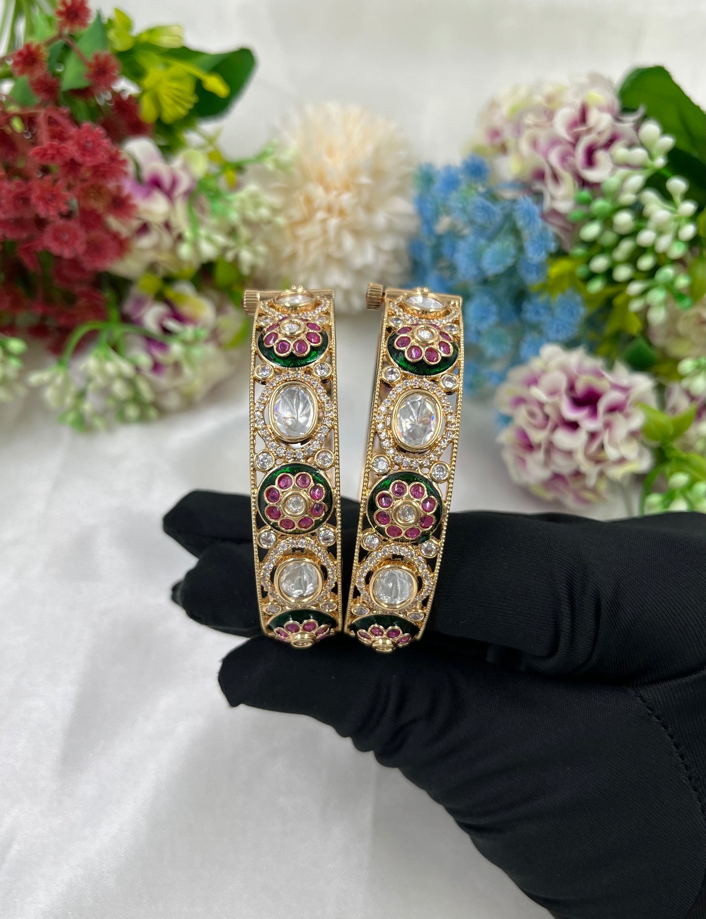 Glori Moissanite Kundan Bangles (Openable)