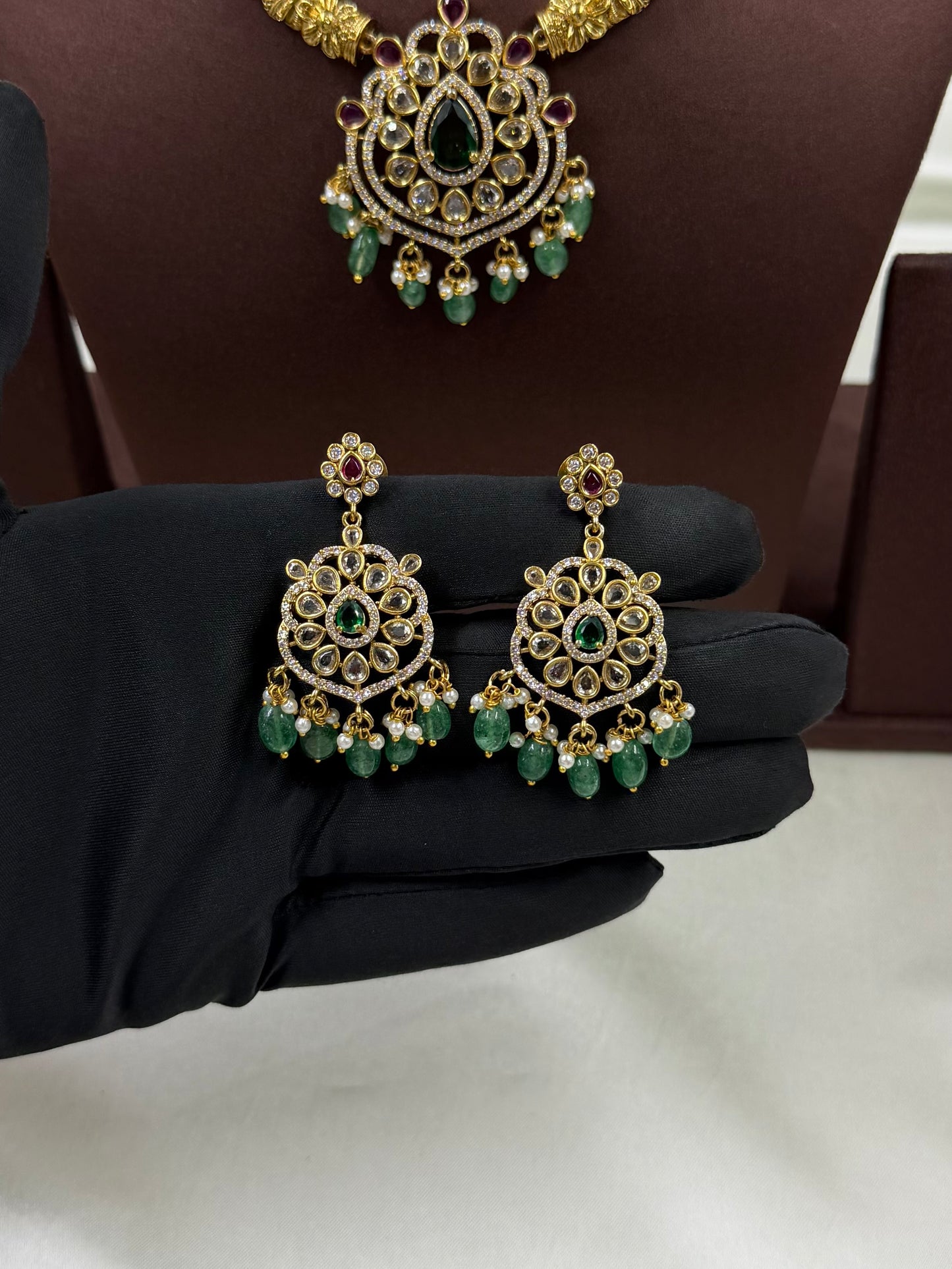 Swara Premium Victorian Traditional Hasli
