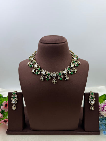 Mahira Premium Victorian Necklace Set