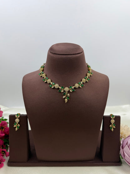 Avani Victorian Delicate Necklace Set