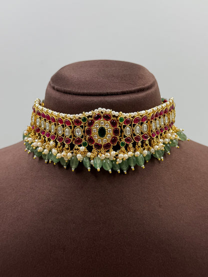 Sai Kundan Choker Set