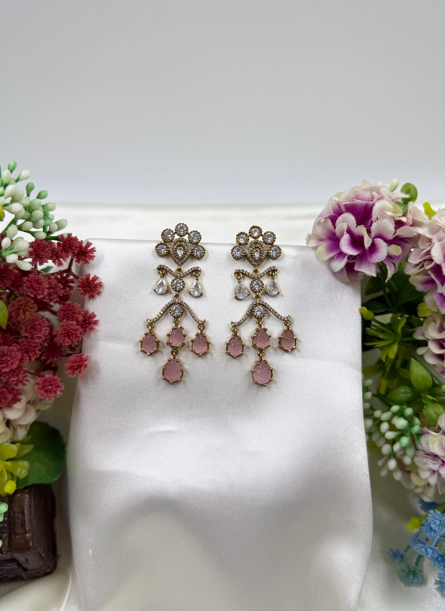 Tanvi Victorian Earring