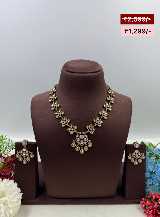 Sanjana Victorian Delicate Necklace