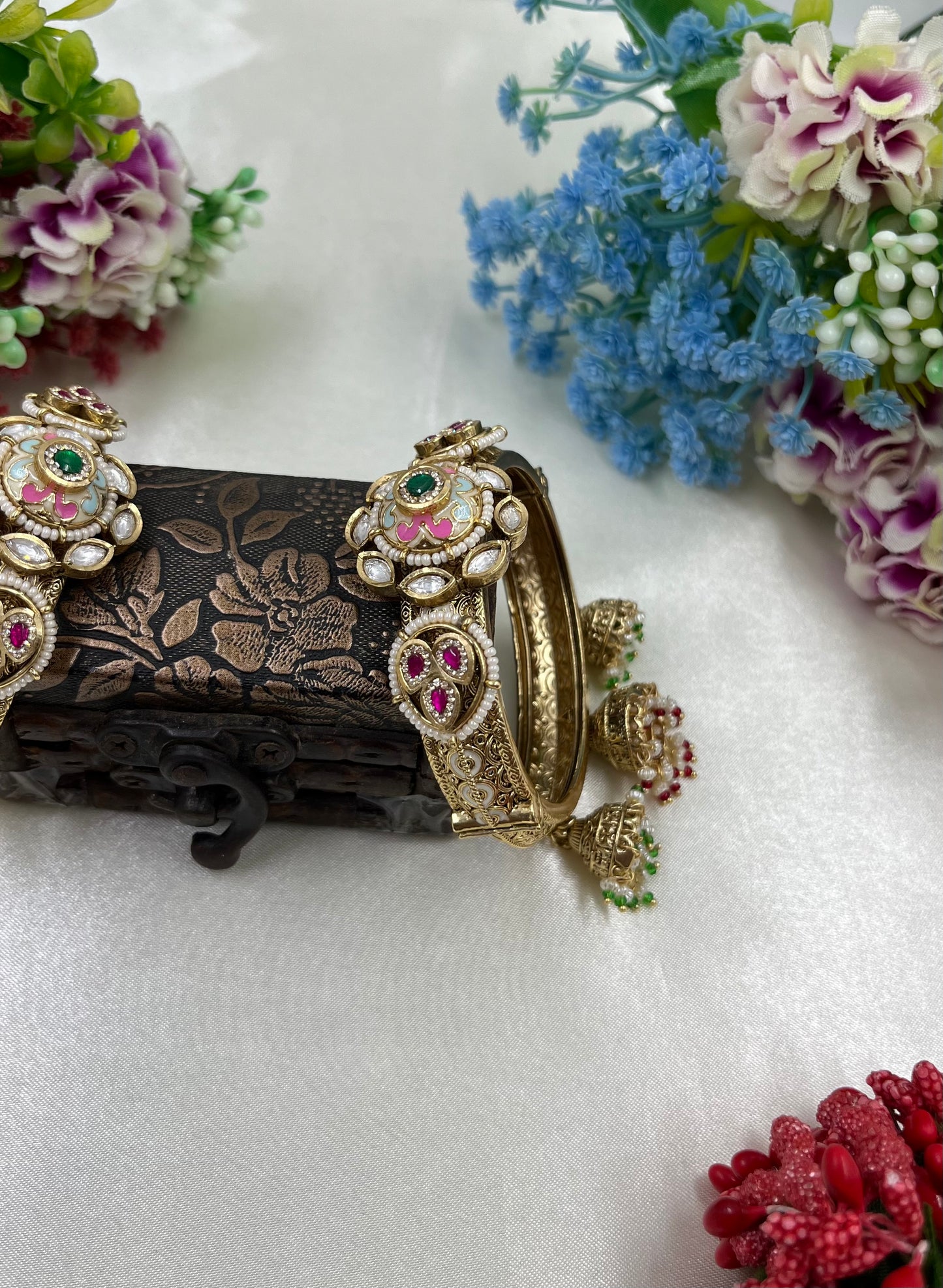 Addhi shree Heritage Jhumka Bangles (Openable)