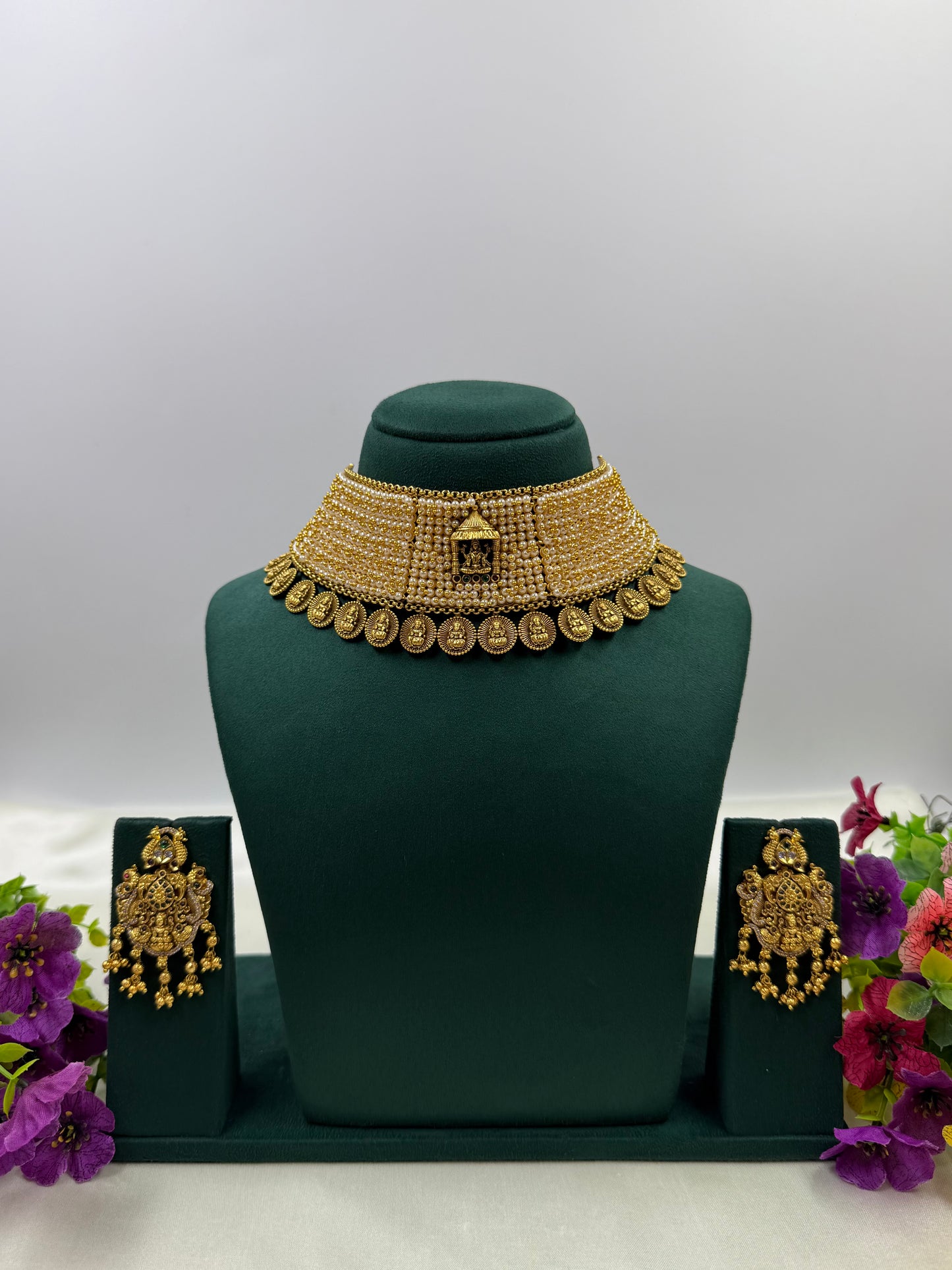 Ishana Traditional Choker