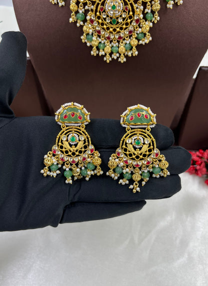 Jijabai Pachi Kundan Necklace