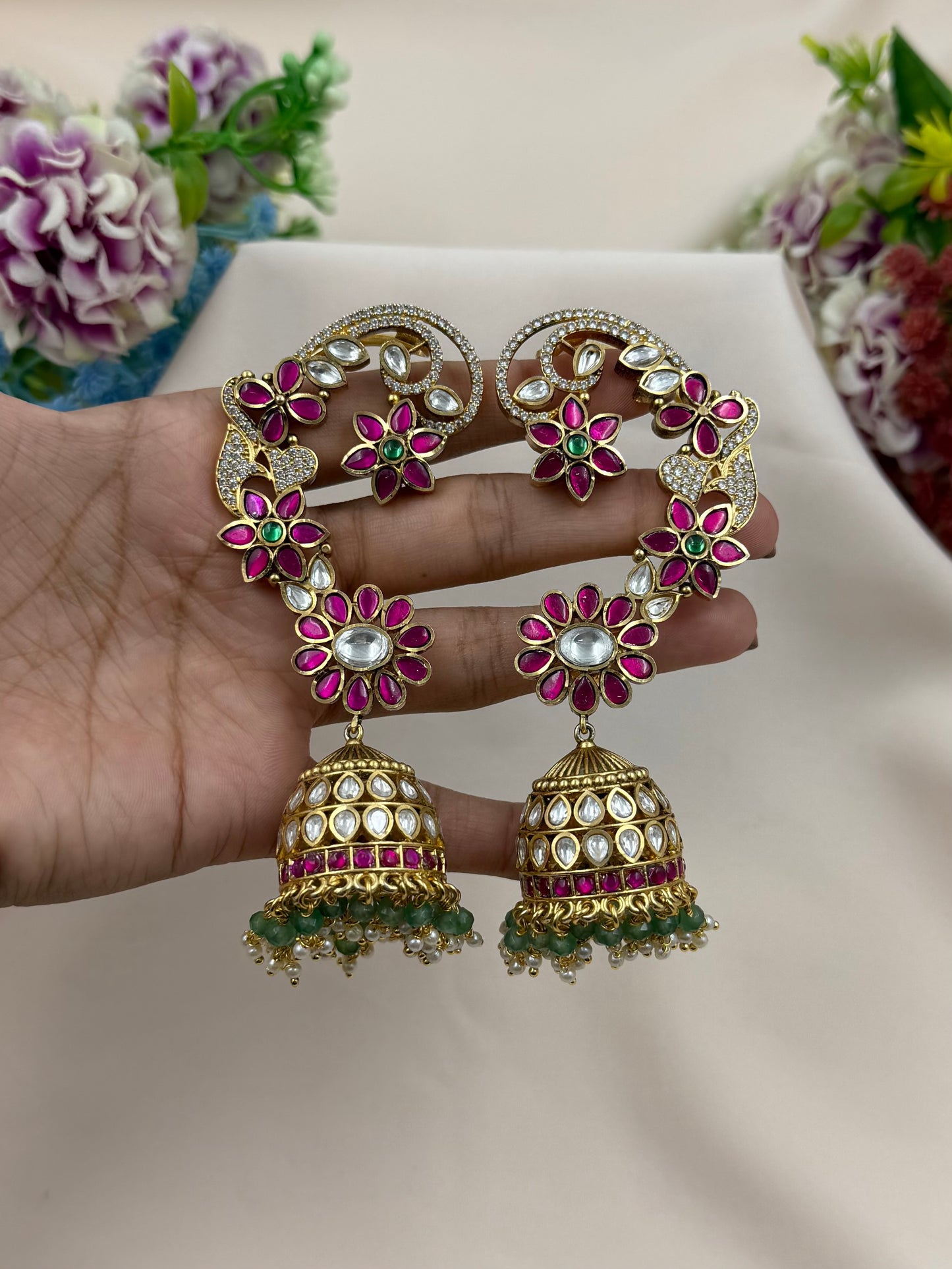 Shruti Pachi Kundan Jhumka Earring