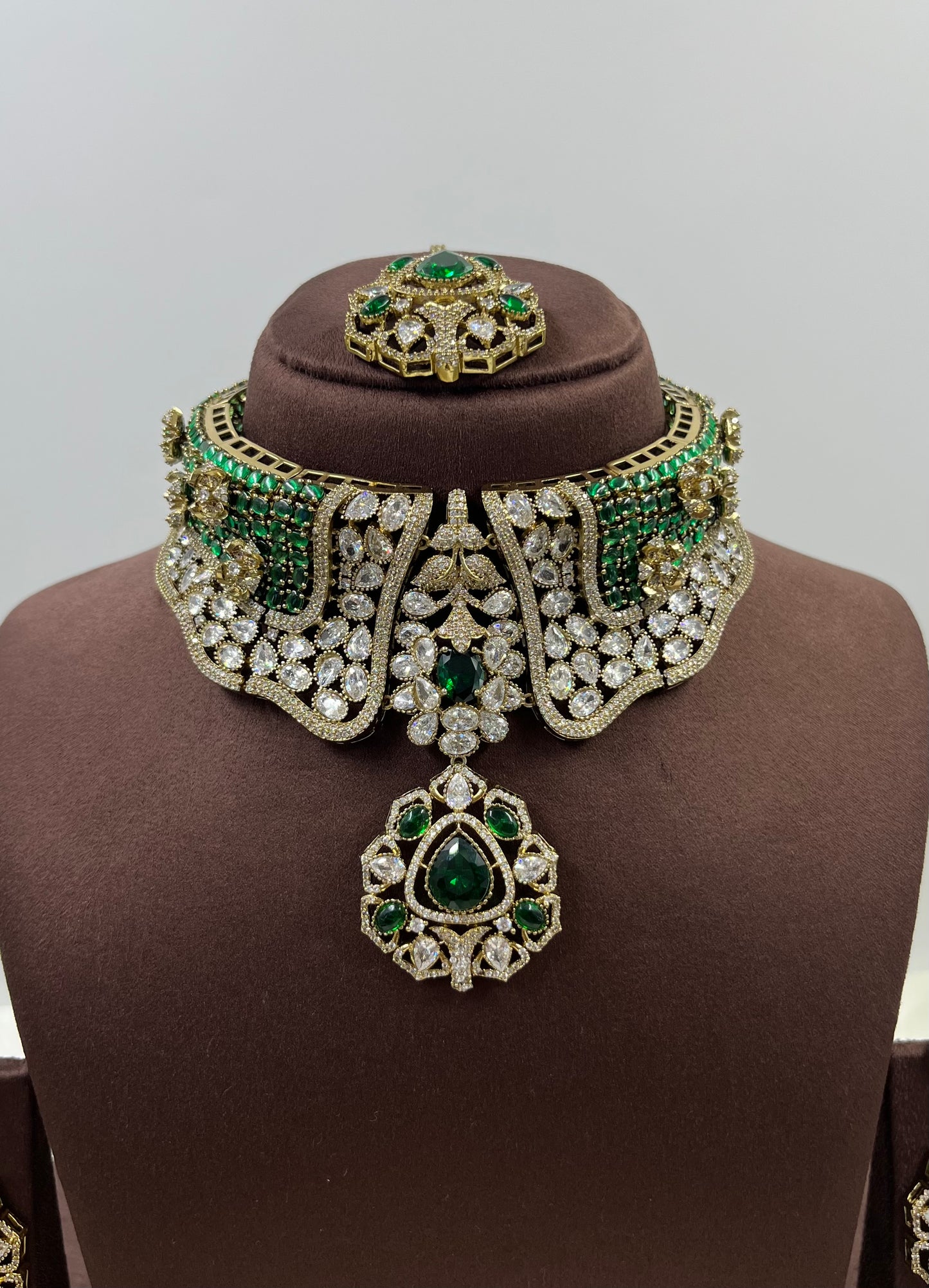 Indira Victorian Choker Necklace