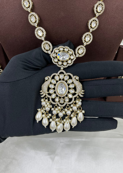 Kruti Premium Moissanite Necklace