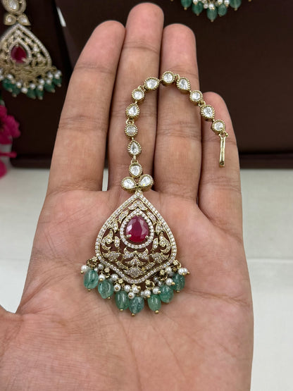 Vinita Victorian Hasli Necklace Set