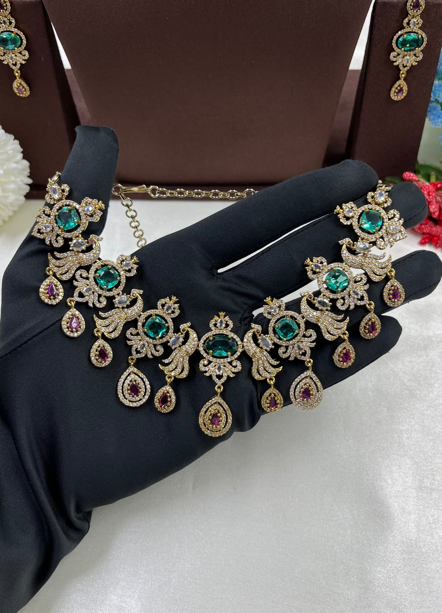 Nova Victorian Necklace Set