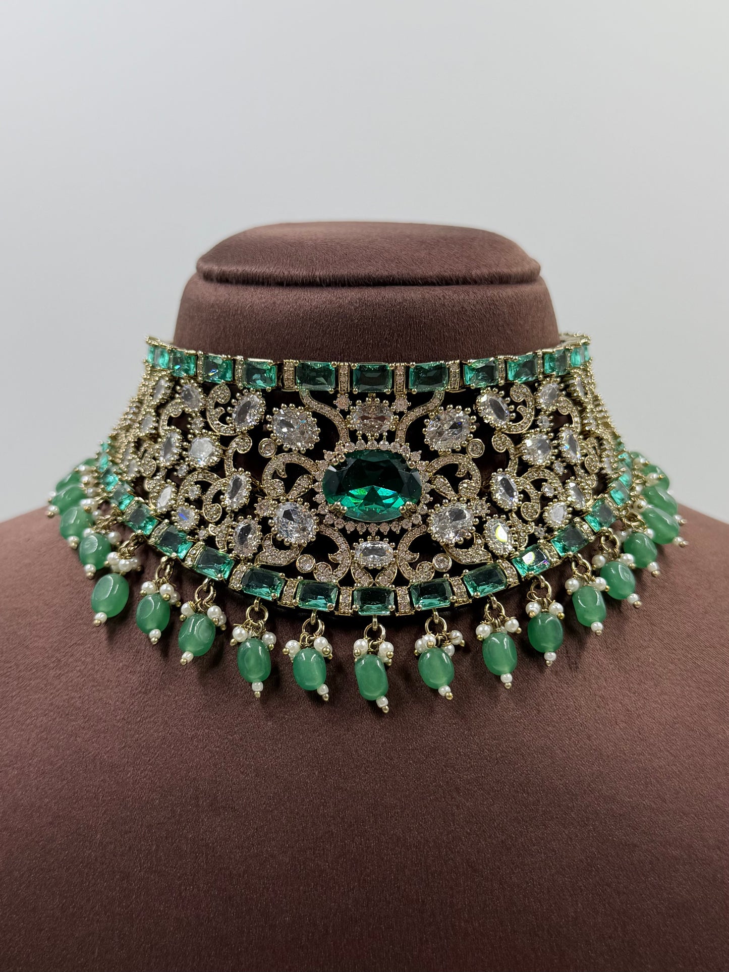 Kritika Premium Victorian Choker Necklace Set