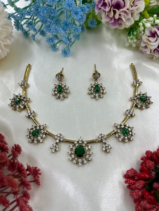 Amara Panna Hasli Necklace