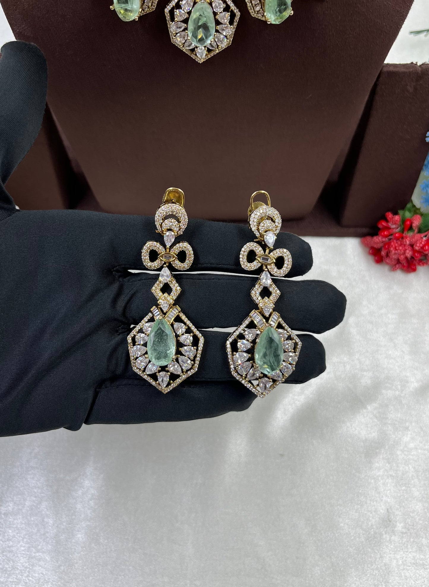 Rohini Victorian American Dimond Choker Necklace