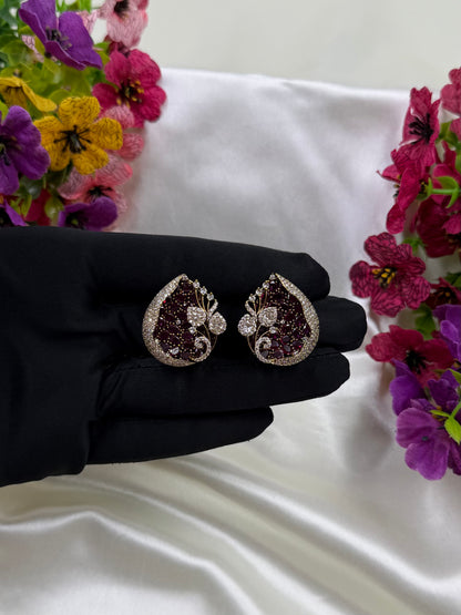 Hina Victorian Ad Earring