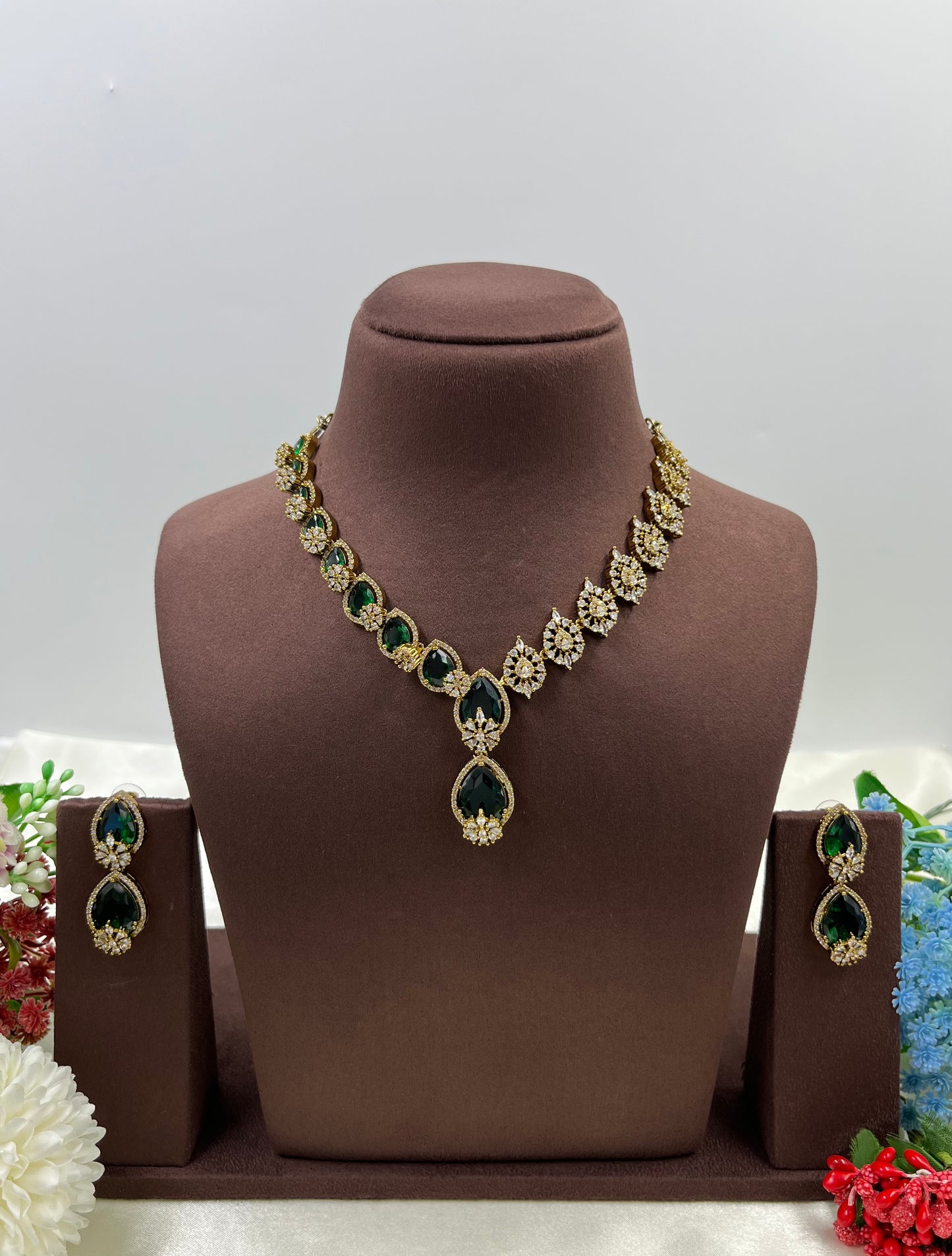 Asmita Victorian Premium Necklace