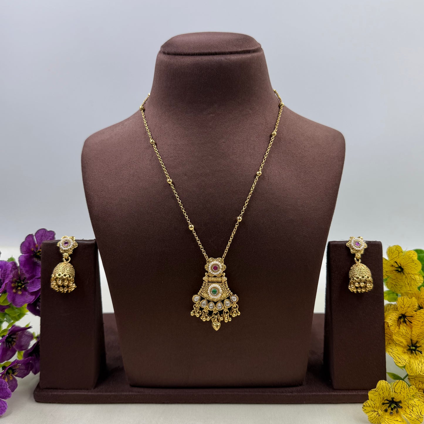 Gayatri Heritage Delicate Necklace