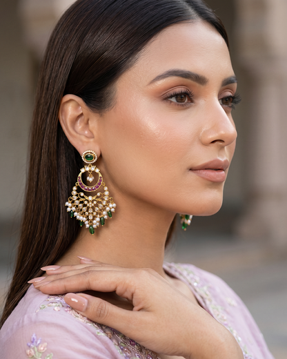 Niki Victorian Earing