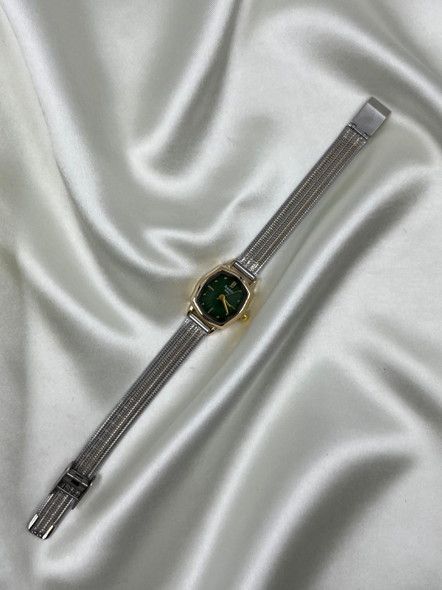 Ginni Anti-Tarnish Stainless Steel Watch (Adjustable)