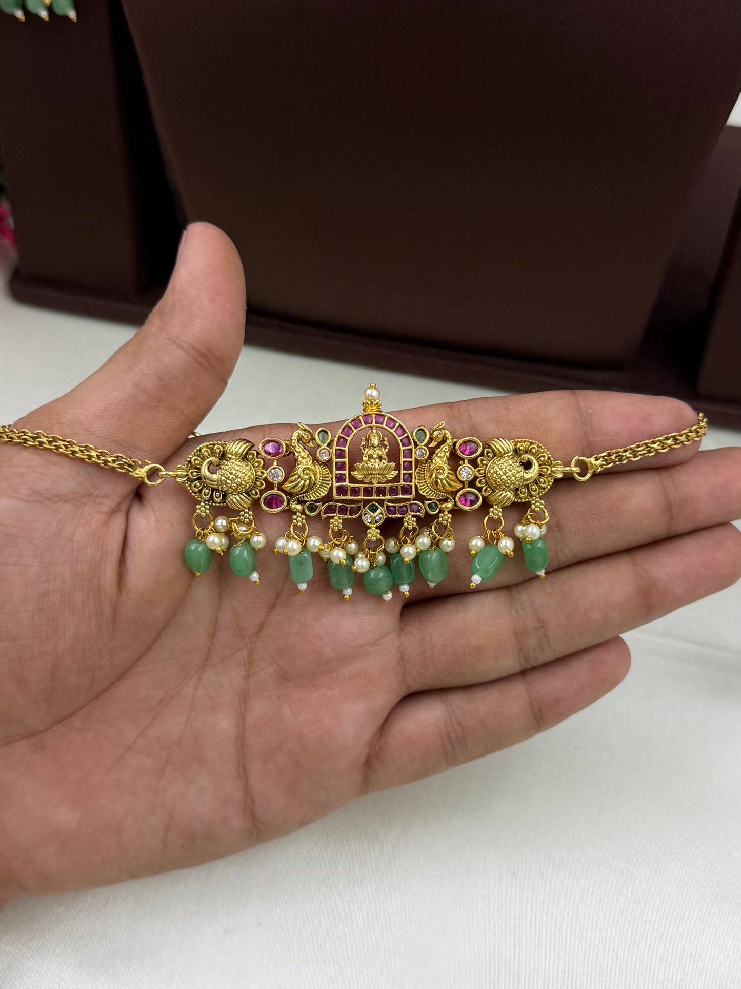 Siya South Temple Choker Set