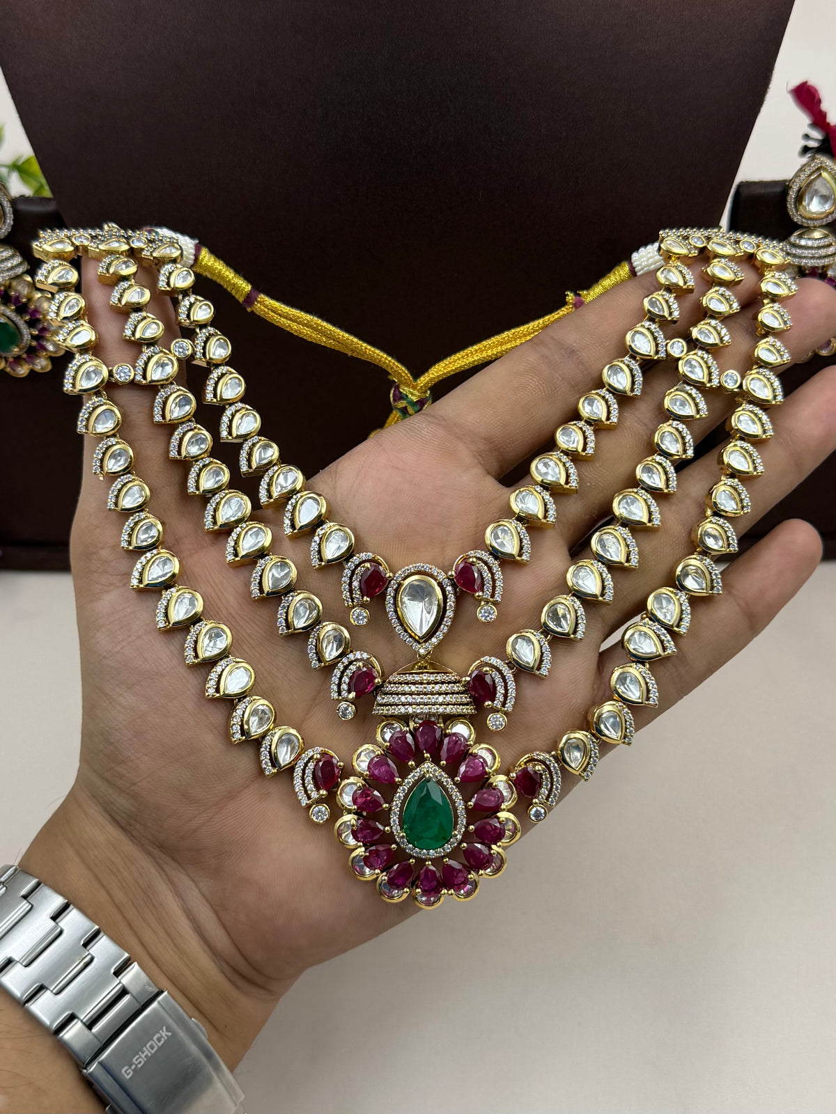 Triveni Premium Victorian Necklace Set