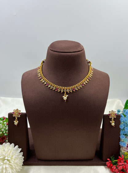 Lata Delicate Traditional Necklace