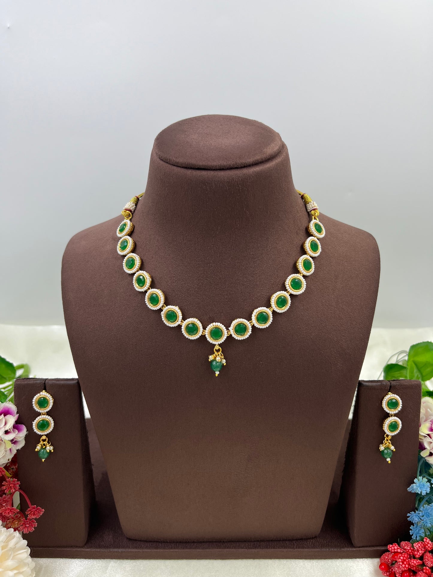 Leena Delicate Kundan Necklace