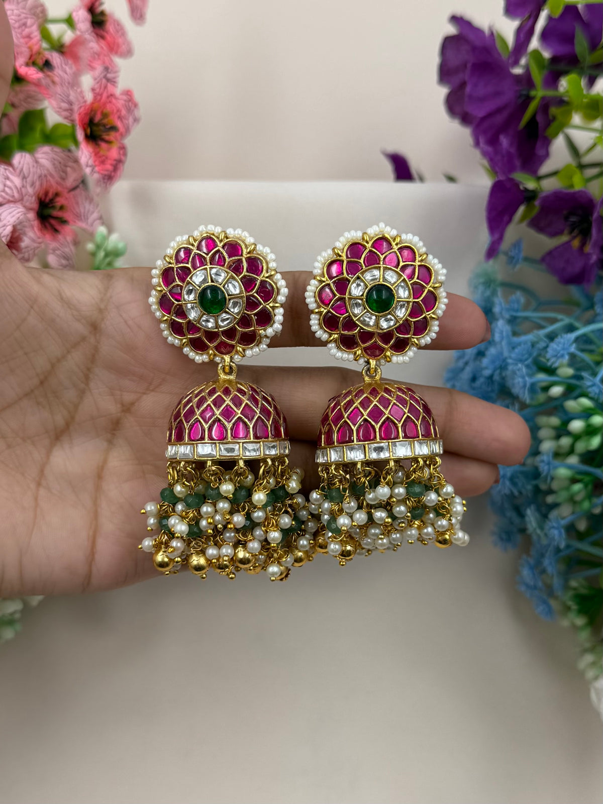 Vibhawari Pachi Kundan Jhumka