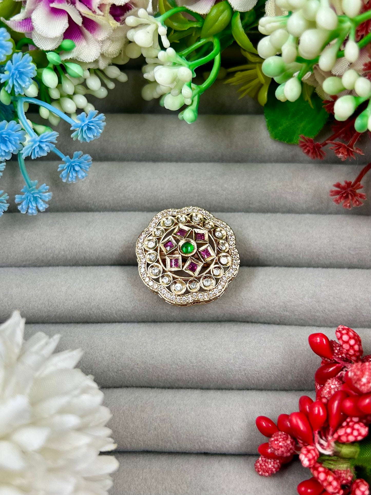 Ruhana Moissanite Kundan Fingering.