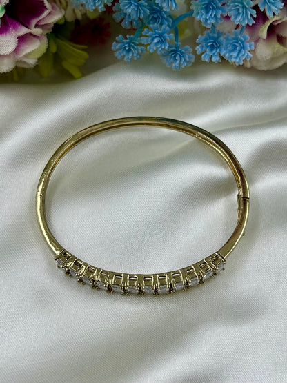 Shruti Victorian Bracelet (Openable)
