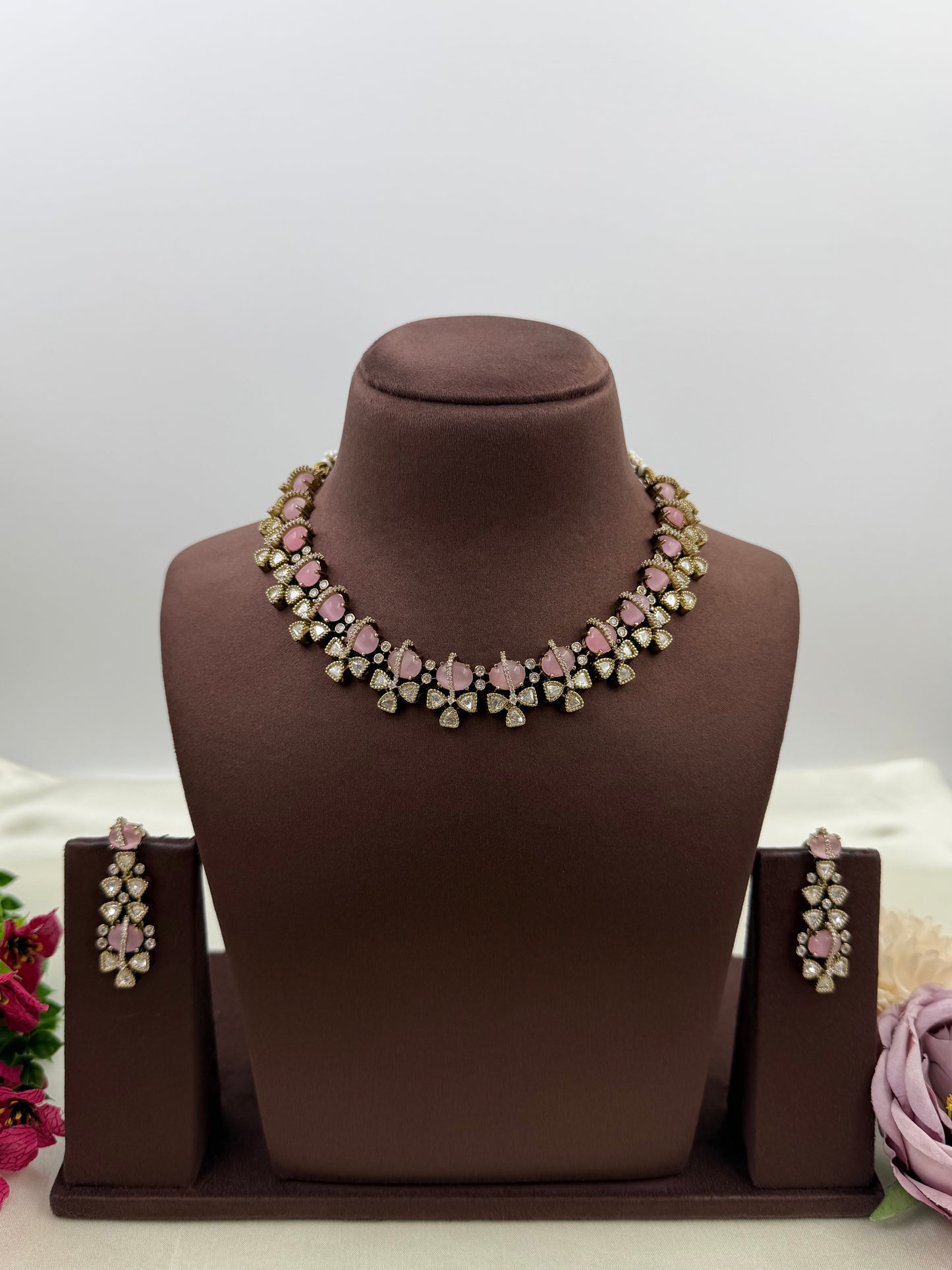 Shobha Premium Victorian Necklace Set