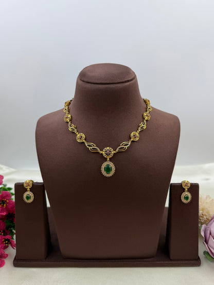 Harshada Victorian Delicate Necklace Set