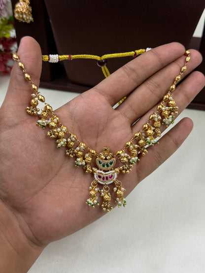 Meenal Chorski Necklace Set