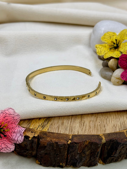 Rumi Anti-Tarnish Stainless Steel Bracelet (Openable)