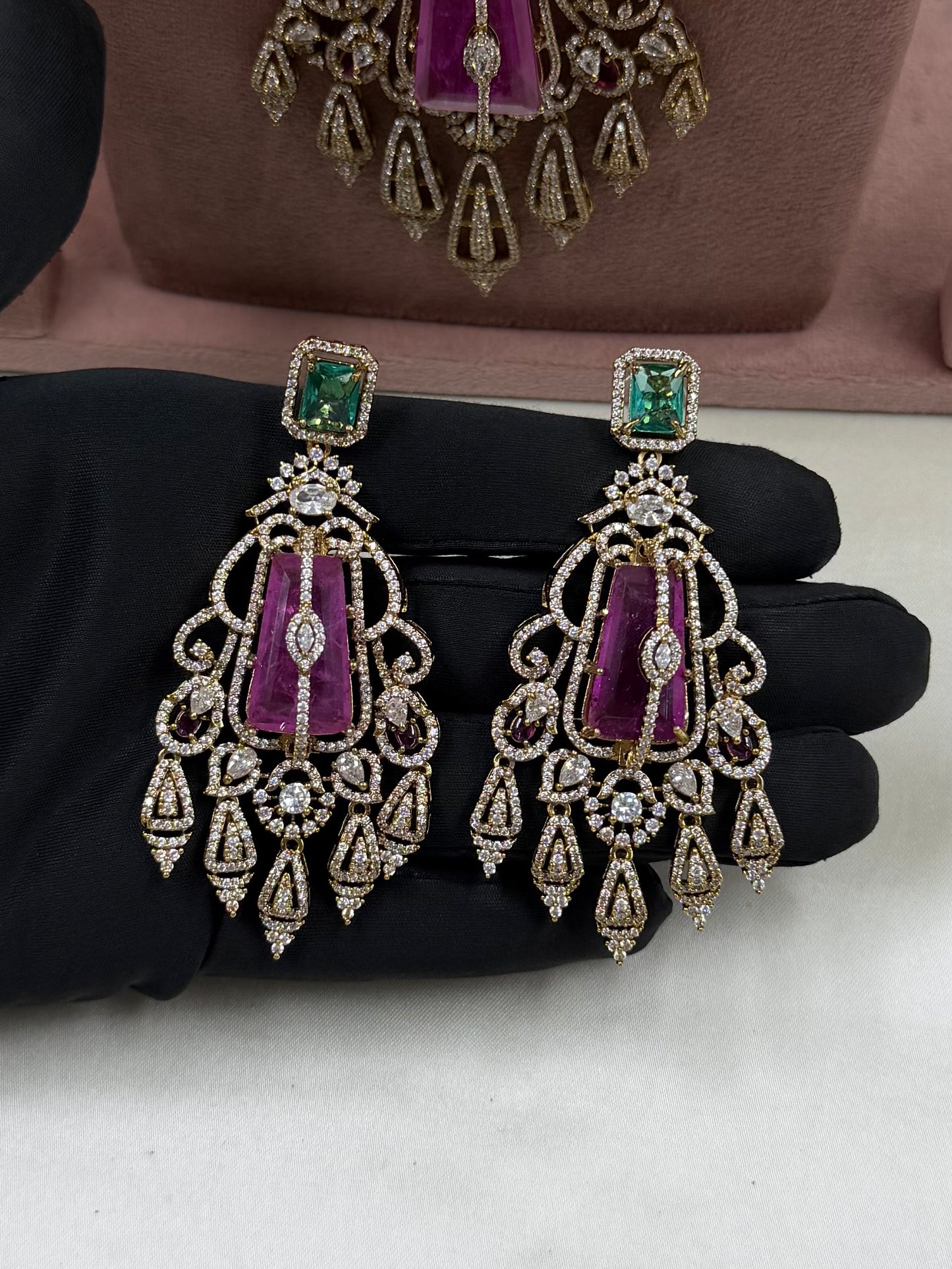 Ahilya Victorian Long Necklace Set