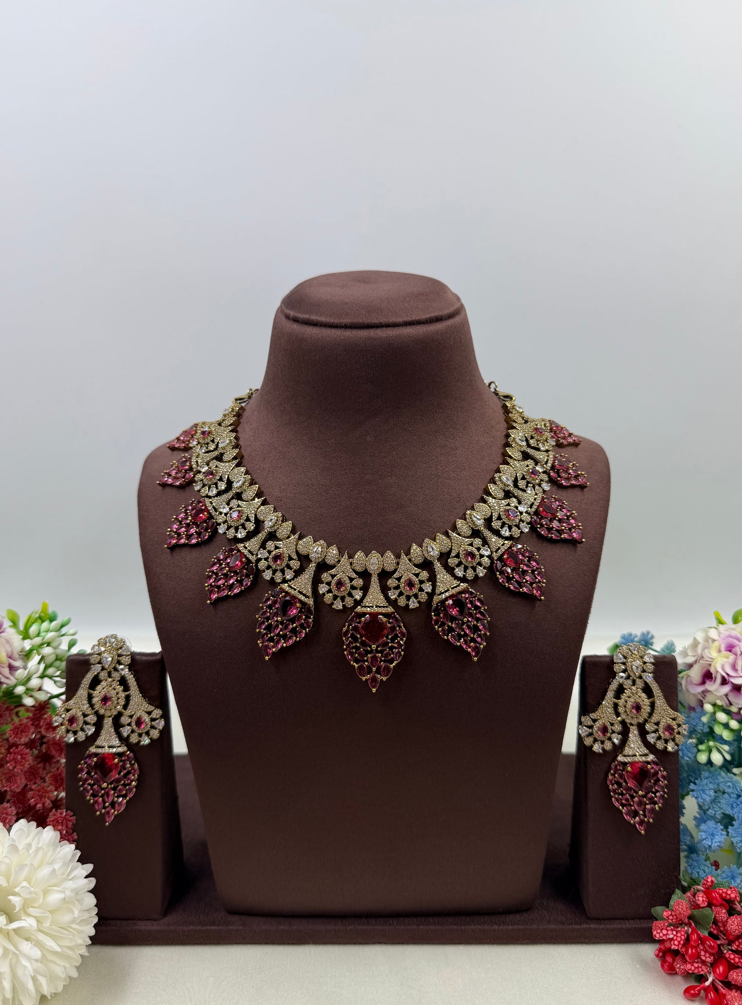 Reyanshi Victorian American Diamond Premium Necklace