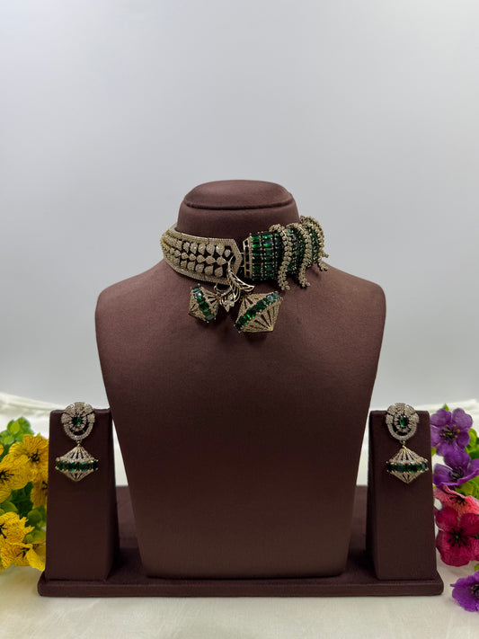 Hemanshi Victorian Premium Choker
