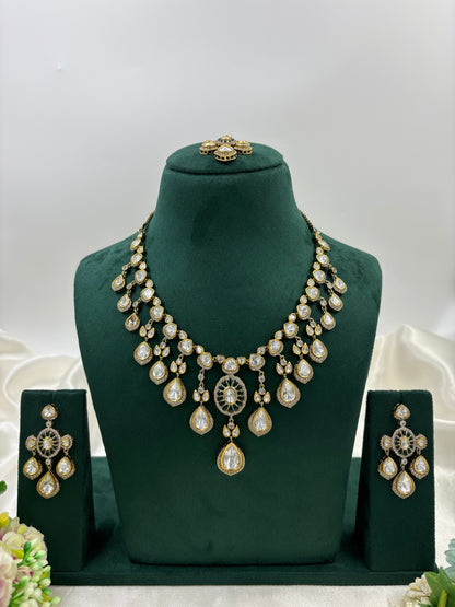 Velina Moissanite Kundan Necklace