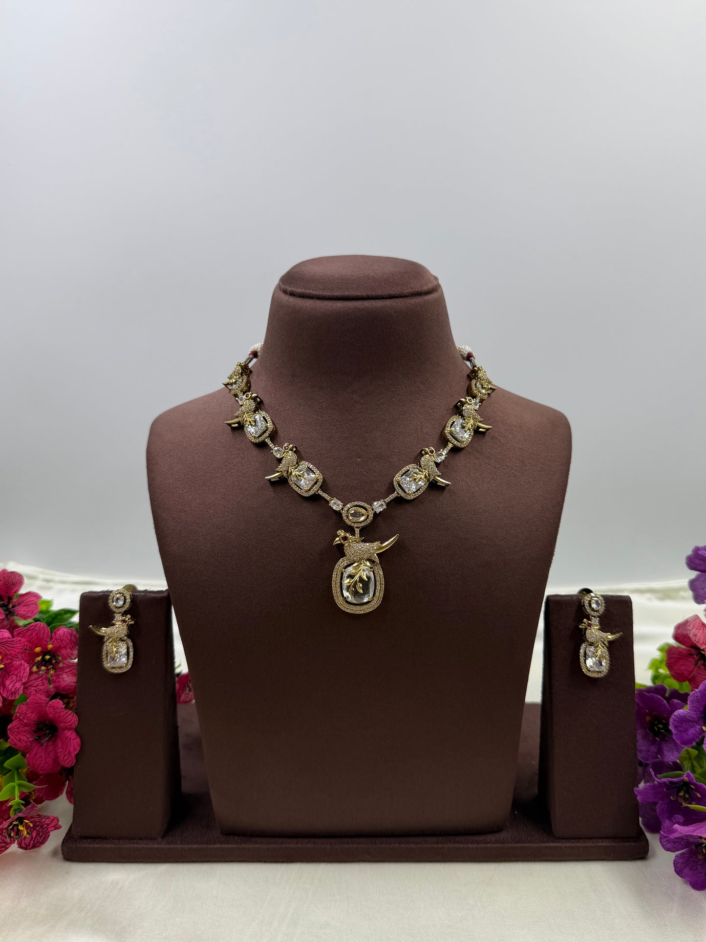 Arya Victorian Delicate Necklace