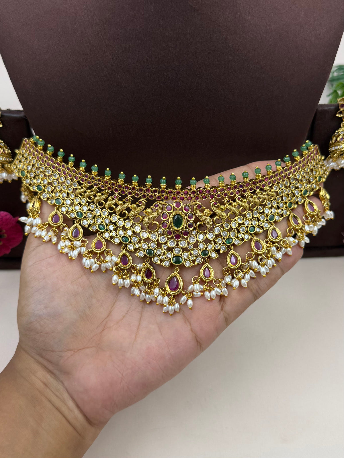 Sara Traditional Choker Necklace Set