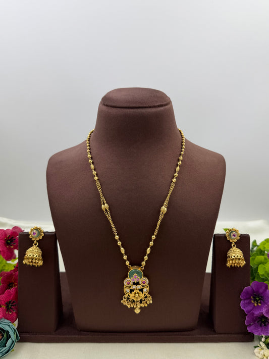 Aditi Chorski Necklace Set