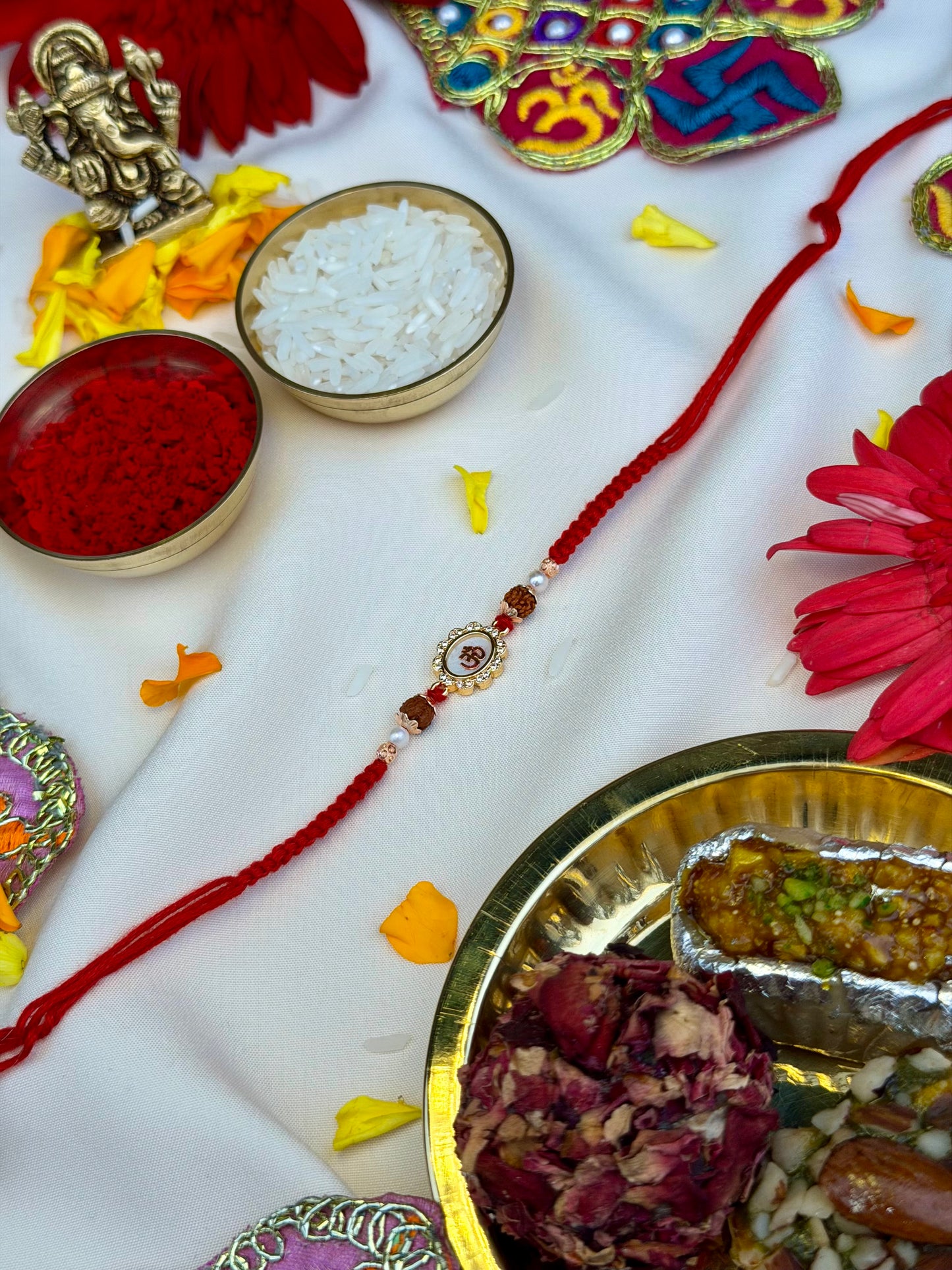 Gold Carat Om Rakhi