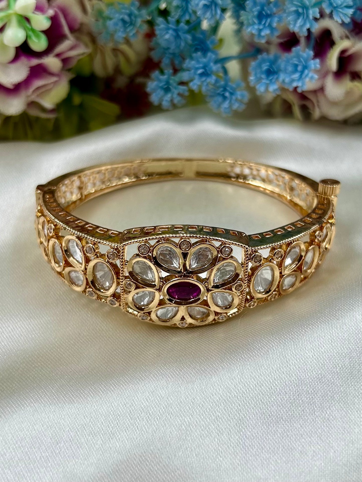 Harshita Moissanite Bracelet (Openable)