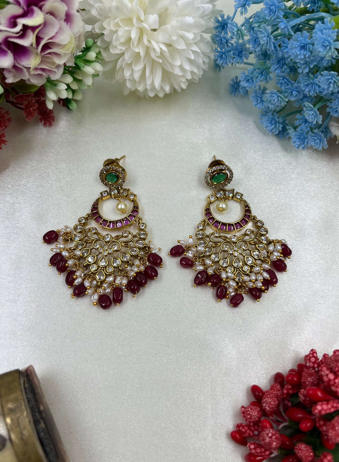 Niki Victorian Earing