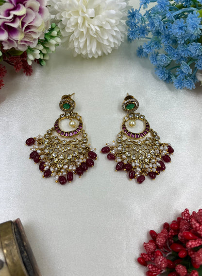 Niki Victorian Earing