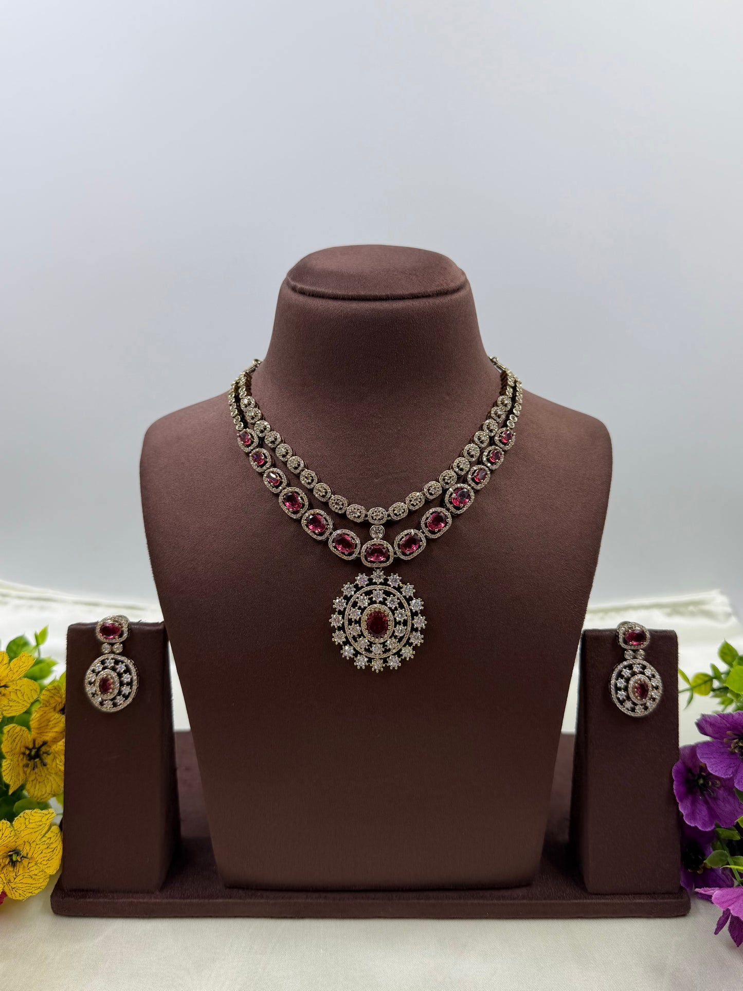 Neha Victorian Necklace