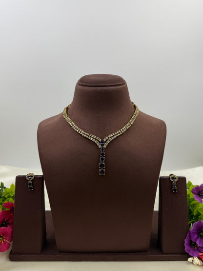 Iris Victorian Delicate Necklace Set
