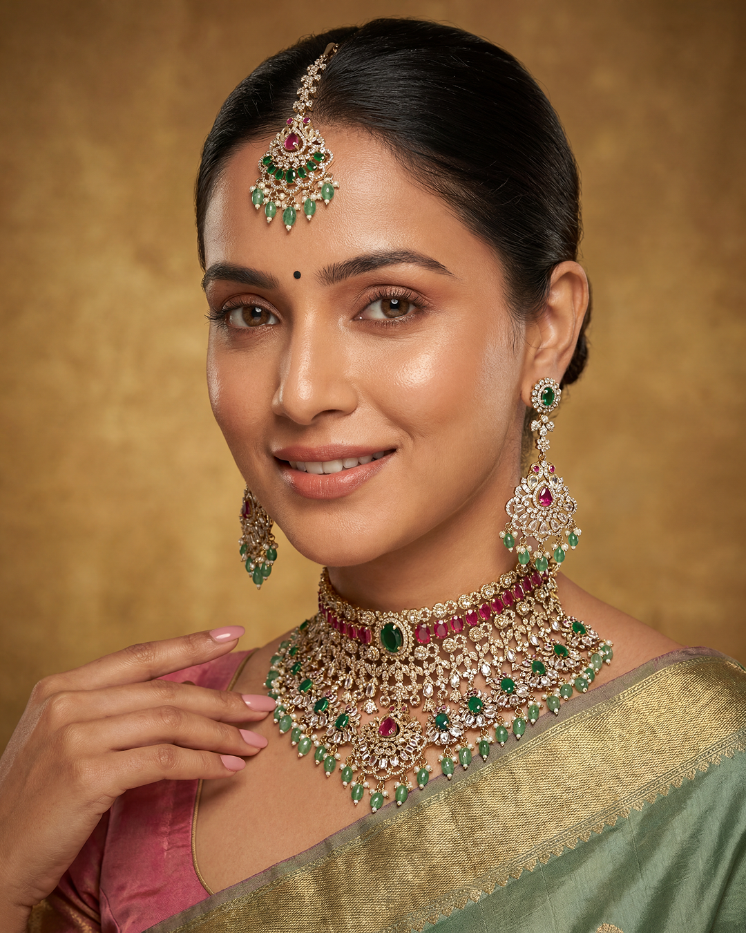 Hina Victorian Premium Necklace Set