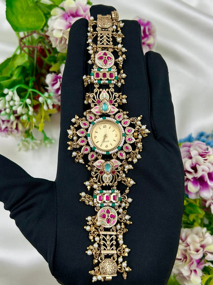 Aarya Heritage Watch