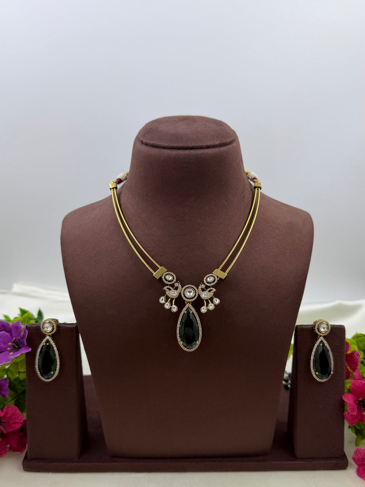 Ridhima Victorian Delicate Necklace Set